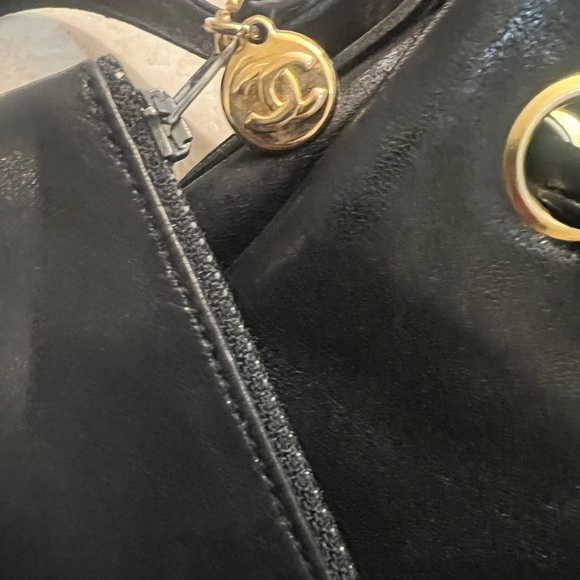 Chanel CC Stitch bucket bag 80’s - 1990’s vintage ✨logo bottom✨🦄 - Picture 6 of 17